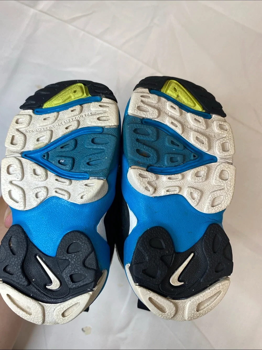 Nike Diamond Turf 2 shoes size 5C 11cm
